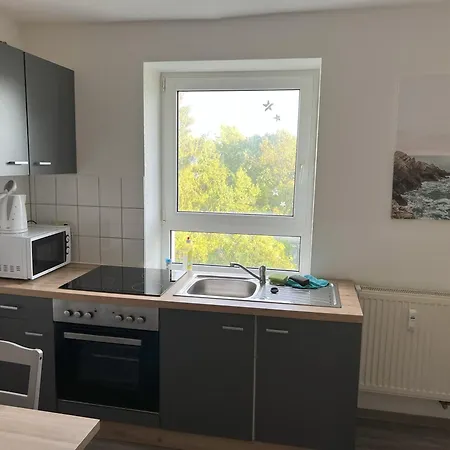 Monteurzimmer Und Bei Leuna, Halle, Leipzig *