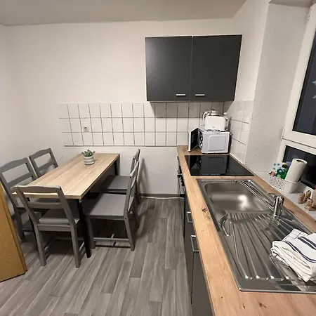 Apartment Monteurzimmer Und Bei Leuna, Halle, Leipzig