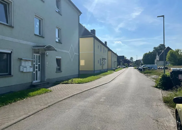 Monteurzimmer Und Bei Leuna, Halle, Leipzig Apartment *